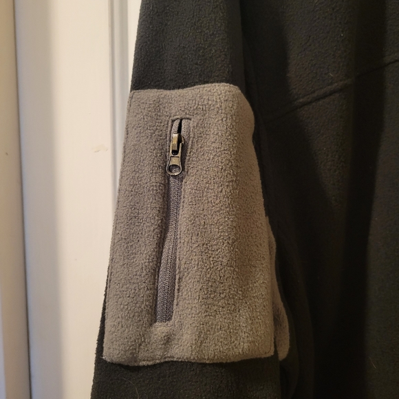 Duck unlimited  jacket size L - Picture 9 of 9